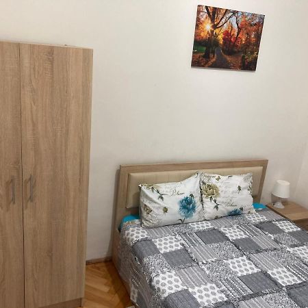 Irina Apartments Питещ Екстериор снимка