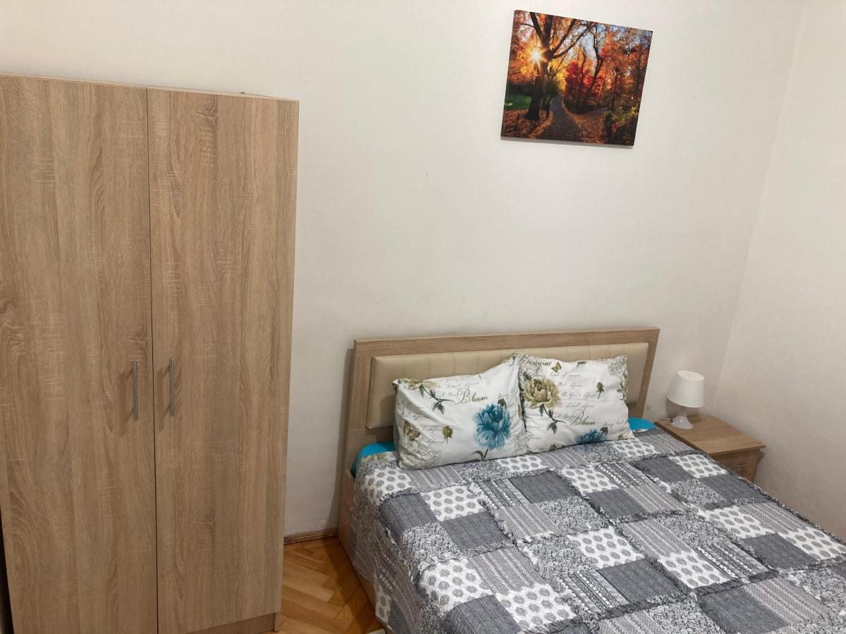 Irina Apartments Питещ Екстериор снимка