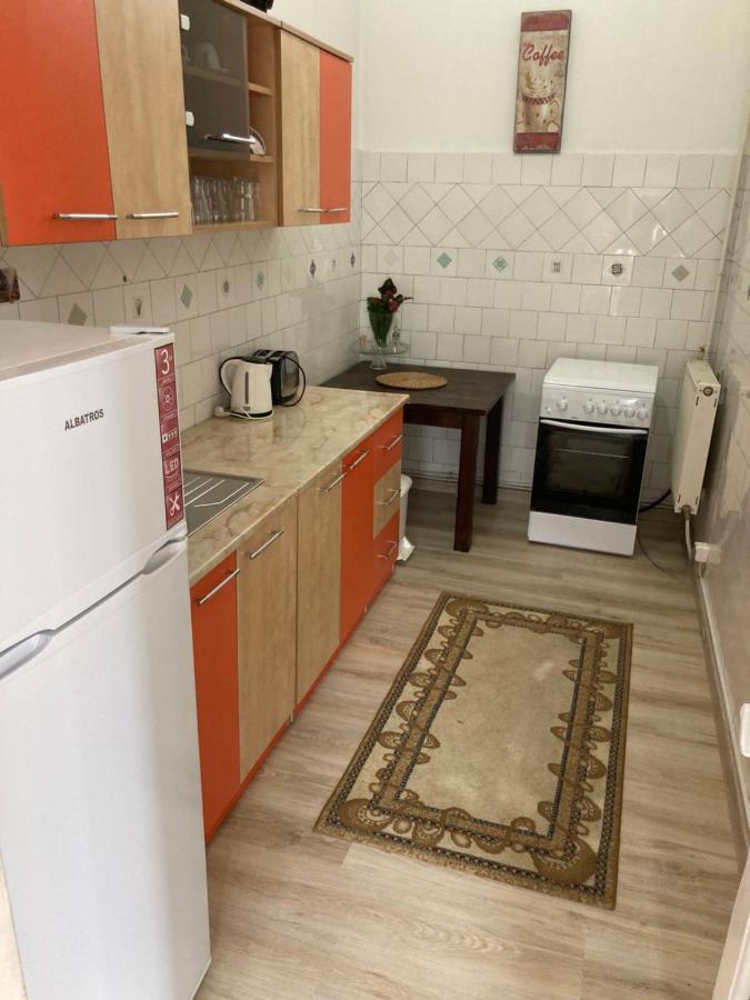 Irina Apartments Питещ Екстериор снимка